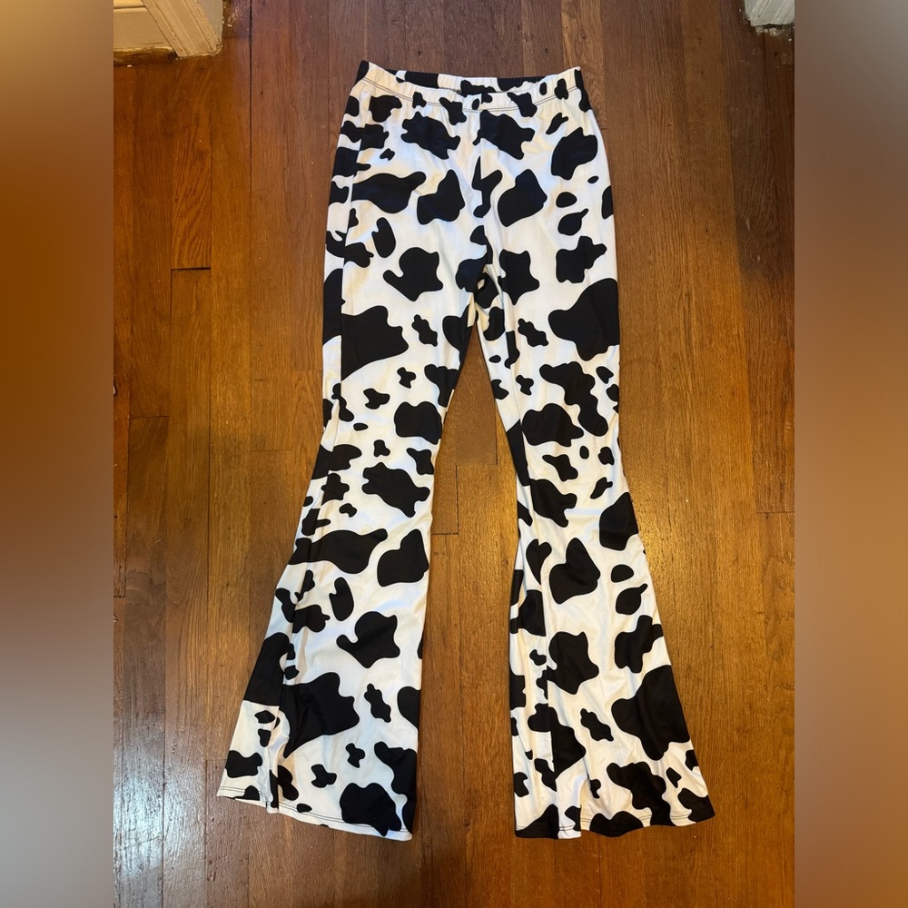 Cow print flare leggings